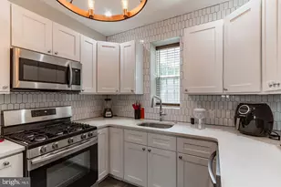 1348 S Dover St, Philadelphia, PA 19146 - Photo 8