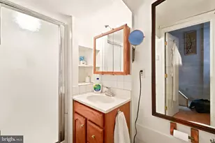 2126 South St, Philadelphia, PA 19146 - Photo 4