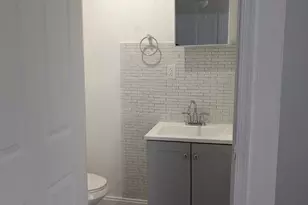 39 E Church Ln, Philadelphia, PA 19144 - Photo 2