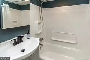 255 Queen St, Philadelphia, PA 19147 - Photo 36