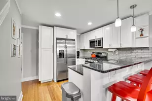 2508 E Sergeant St, Philadelphia, PA 19125 - Photo 10