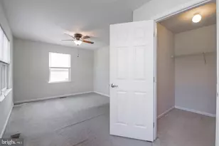 3718 Merrick Rd, Philadelphia, PA 19129 - Photo 14