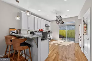 1923 S 6th St, Philadelphia, PA 19148 - Photo 6