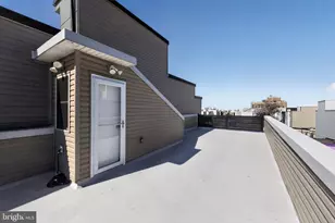 1923 S 6th St, Philadelphia, PA 19148 - Photo 20