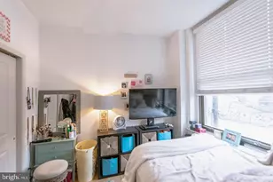 427 Monroe St, Philadelphia, PA 19146 - Photo 4
