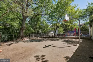 817 N Orkney St, Philadelphia, PA 19123 - Photo 82