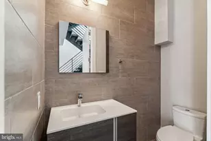 817 N Orkney St, Philadelphia, PA 19123 - Photo 58