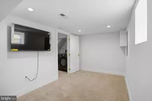 64 E Montana St, Philadelphia, PA 19119 - Photo 22