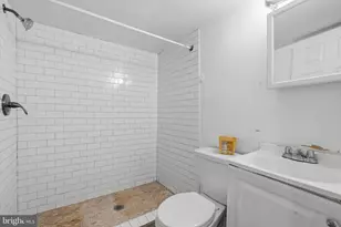 816 W Erie Ave, Philadelphia, PA 19140 - Photo 24