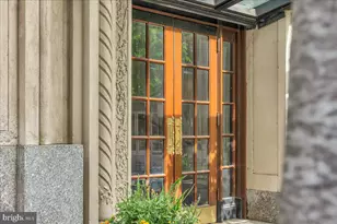 250 S 13th St, Philadelphia, PA 19107 - Photo 4