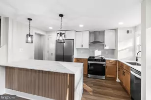 6927 Ibis Pl, Philadelphia, PA 19142 - Photo 8