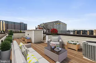 418 Wallace St, Philadelphia, PA 19123 - Photo 24