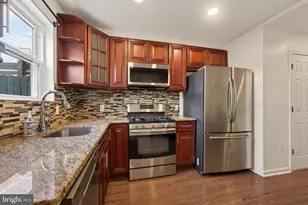 2211 E Harold St, Philadelphia, PA 19125 - Photo 6