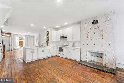 2203 Spruce Street, Philadelphia, PA 19103 - Photo 4