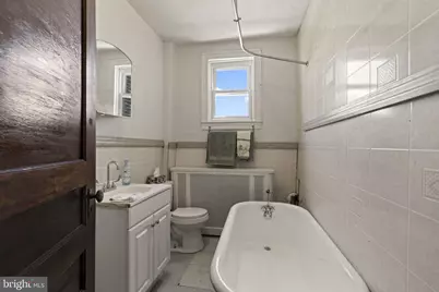 607 N 64th Street, Philadelphia, PA 19151 - Photo 32