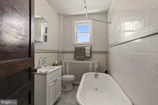 607 N 64th St, Philadelphia, PA 19151 - Photo 32