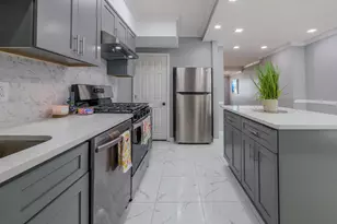 2620 Bonaffon St, Philadelphia, PA 19142 - Photo 12