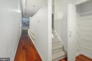 2429 Locust St, Philadelphia, PA 19103 - Photo 12