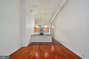 2429 Locust St, Philadelphia, PA 19103 - Photo 4