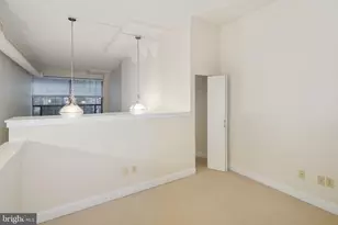 2429 Locust St, Philadelphia, PA 19103 - Photo 8