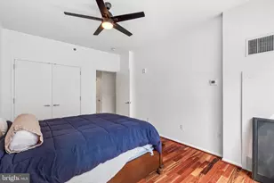 1425 Locust St, Philadelphia, PA 19102 - Photo 16