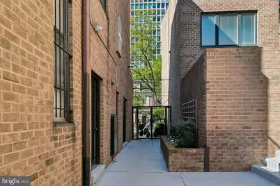 130 Spruce Street #23B, Philadelphia, PA 19106 - Photo 20