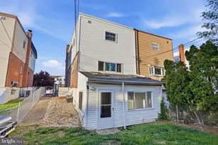2754 Clayton St, Philadelphia, PA 19152 - Photo 32