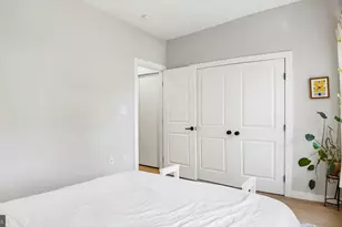 1821 S 10th St, Philadelphia, PA 19148 - Photo 36