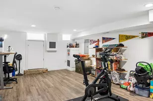 1821 S 10th St, Philadelphia, PA 19148 - Photo 46
