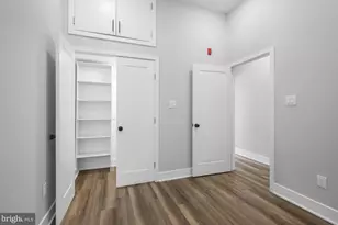 910 N 17th St, Philadelphia, PA 19130 - Photo 16