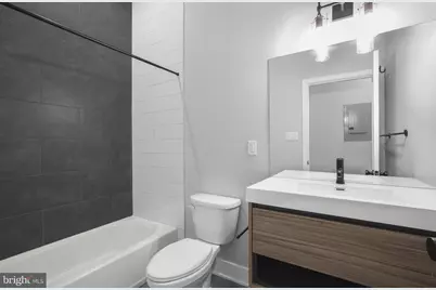 910 N 17th Street #2, Philadelphia, PA 19130 - Photo 12
