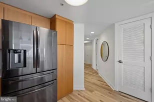 1034 Spruce St, Philadelphia, PA 19107 - Photo 18