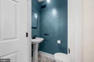 2319 Aspen St, Philadelphia, PA 19130 - Photo 10