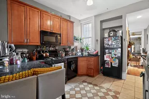 2424 Poplar St, Philadelphia, PA 19130 - Photo 6