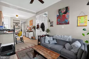 2424 Poplar St, Philadelphia, PA 19130 - Photo 4