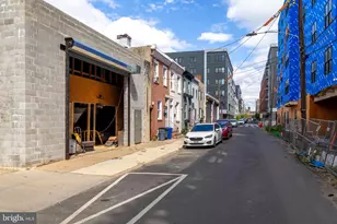 2009 E York St, Philadelphia, PA 19125 - Photo 2