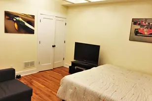 170 Grape St, Philadelphia, PA 19127 - Photo 2