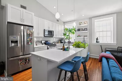 2126 Locust Street #4F, Philadelphia, PA 19103 - Photo 10