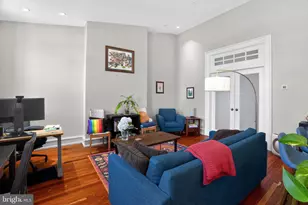 2126 Locust St, Philadelphia, PA 19103 - Photo 4