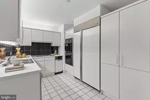 202 W Rittenhouse Square, Philadelphia, PA 19103 - Photo 8