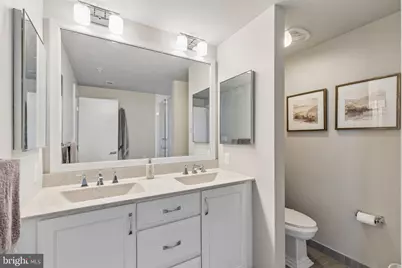 717 S Chris Columbus Boulevard #1411, Philadelphia, PA 19147 - Photo 32