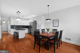 2246 Christian St, Philadelphia, PA 19146 - Photo 6