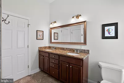 2246 Christian Street, Philadelphia, PA 19146 - Photo 16