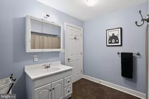 2246 Christian St, Philadelphia, PA 19146 - Photo 28
