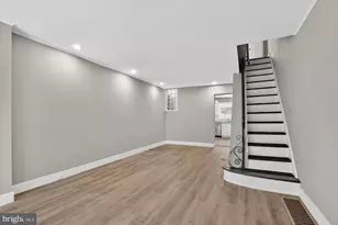 2422 S Iseminger St, Philadelphia, PA 19148 - Photo 2