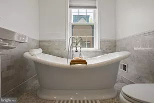 311 Pemberton St, Philadelphia, PA 19147 - Photo 14