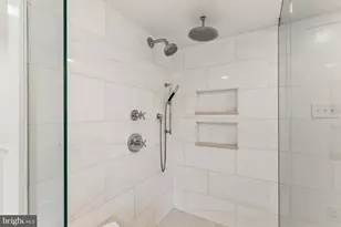 1915 Panama St, Philadelphia, PA 19103 - Photo 32