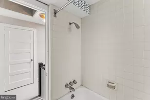 1915 Panama St, Philadelphia, PA 19103 - Photo 42
