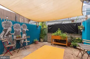 833 Almond St, Philadelphia, PA 19125 - Photo 2