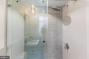 1915 Panama St, Philadelphia, PA 19103 - Photo 20